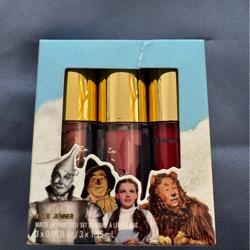 Kylie Jenner Wizard of Oz Matte Lipstick Trio